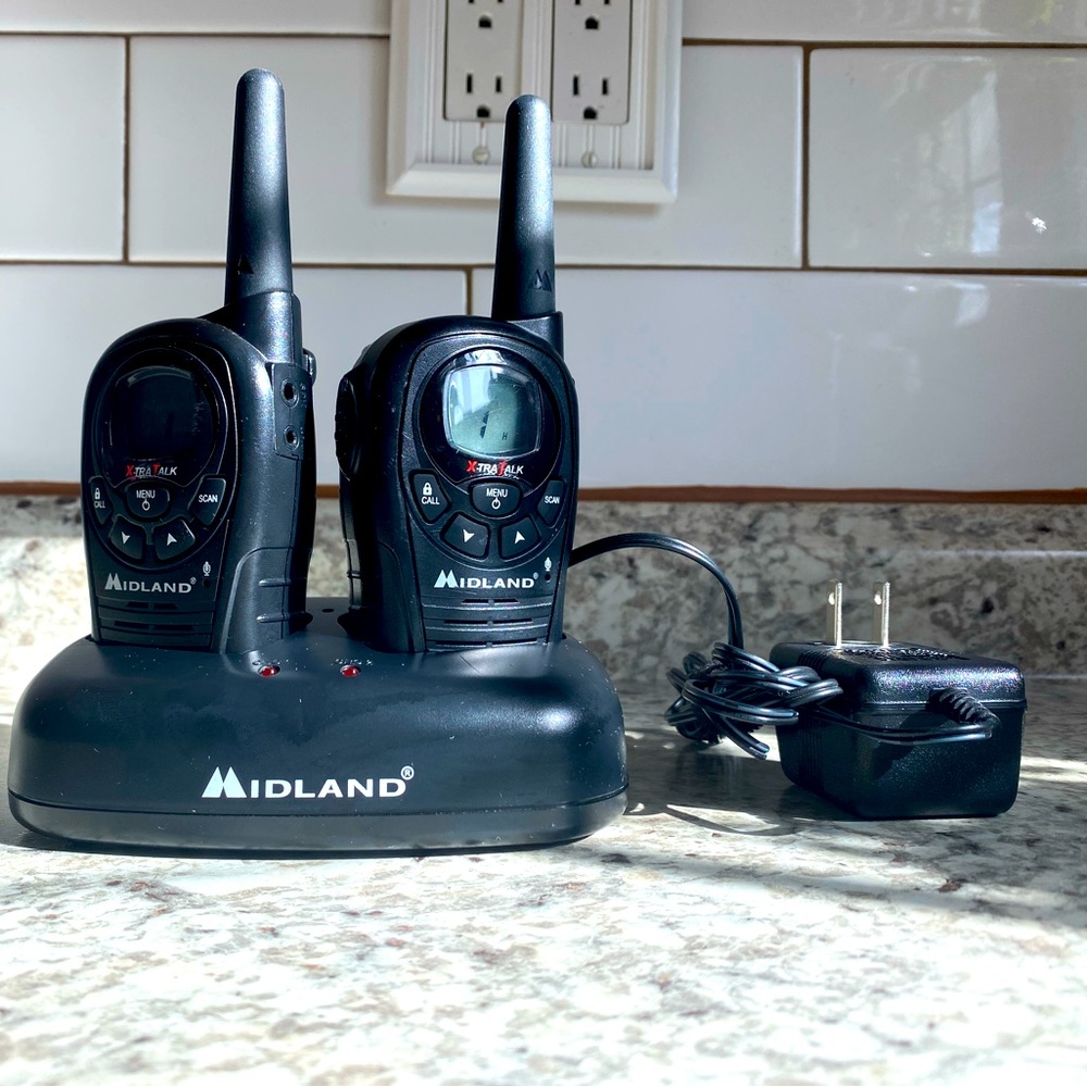 Midland - LXT500VP3, 22 Channel FRS Walkie Talkie’s (Pair Pack) (Black)